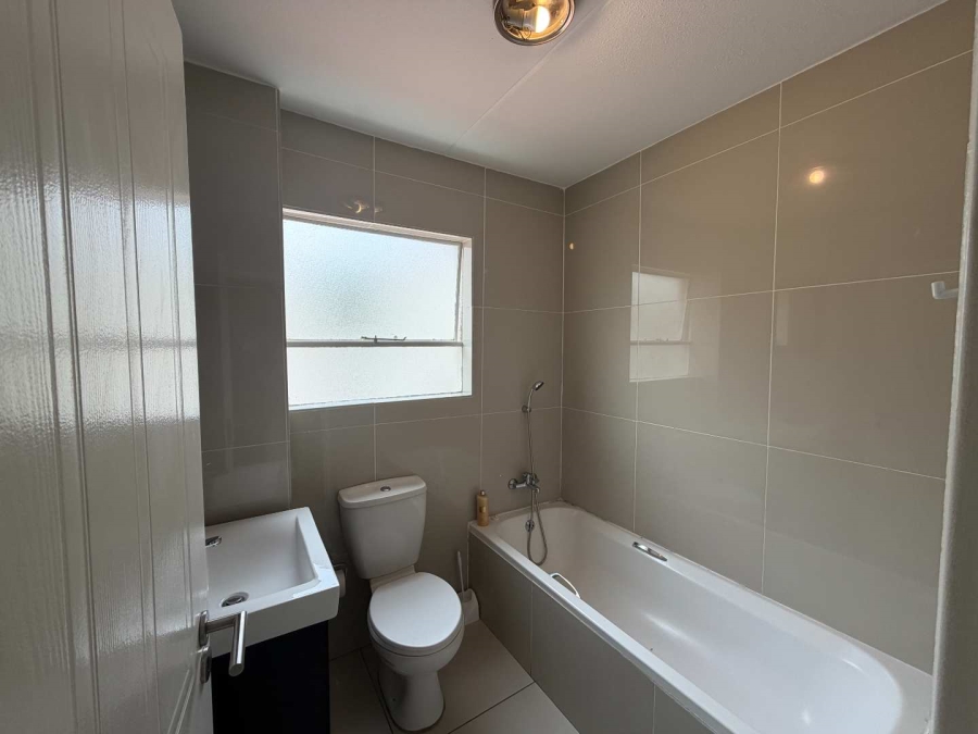 2 Bedroom Property for Sale in Morningside Gauteng