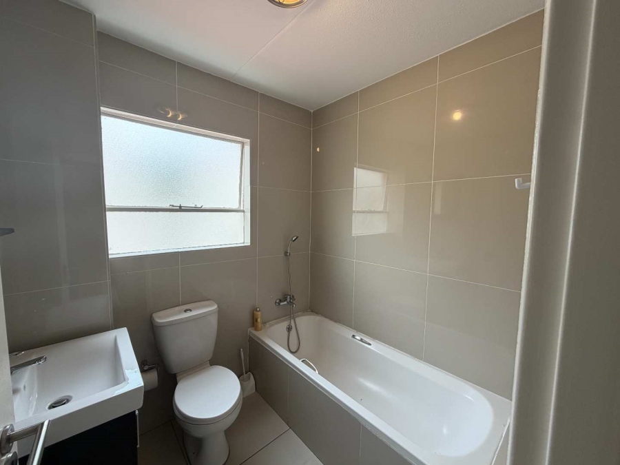 2 Bedroom Property for Sale in Morningside Gauteng