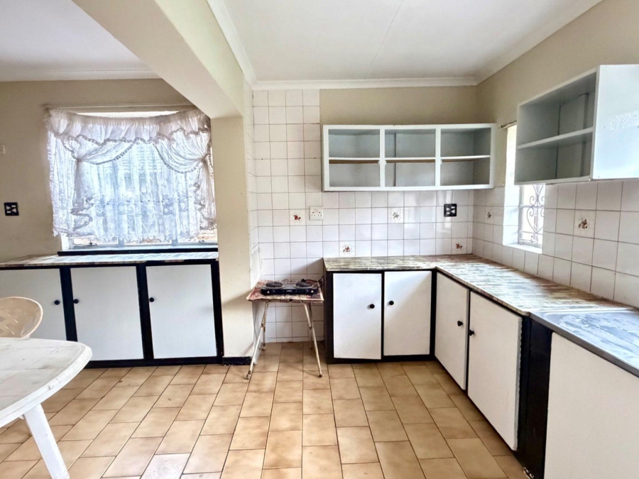 6 Bedroom Property for Sale in Benoni Central Gauteng