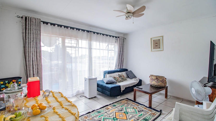 2 Bedroom Property for Sale in Beyerspark Gauteng