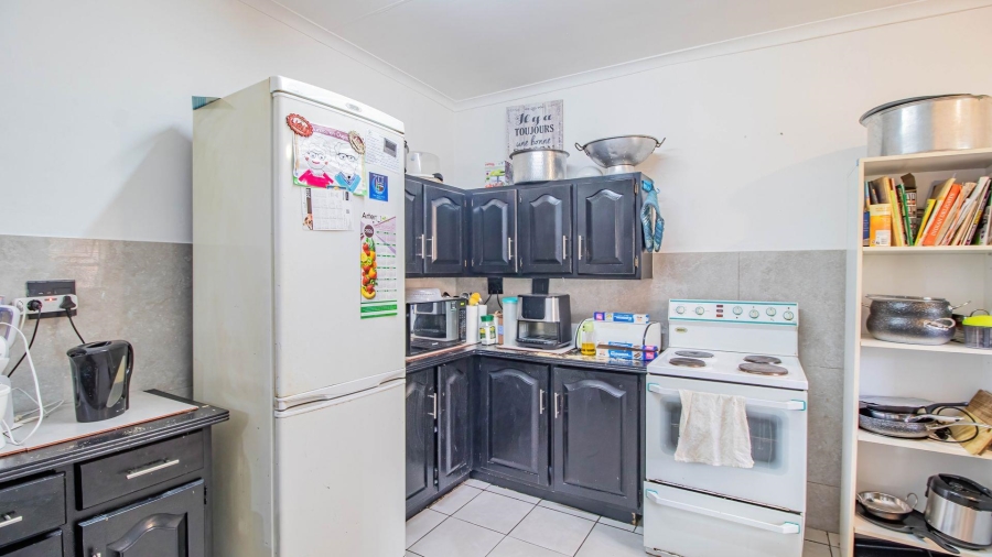 2 Bedroom Property for Sale in Beyerspark Gauteng