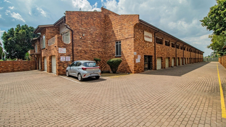 2 Bedroom Property for Sale in Beyerspark Gauteng