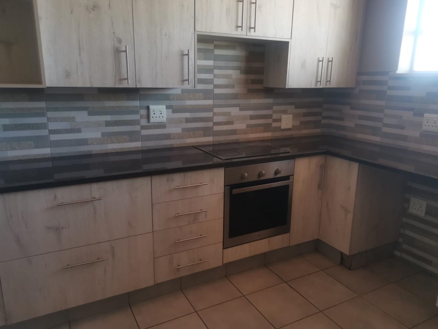 To Let 1 Bedroom Property for Rent in Lambton Gauteng