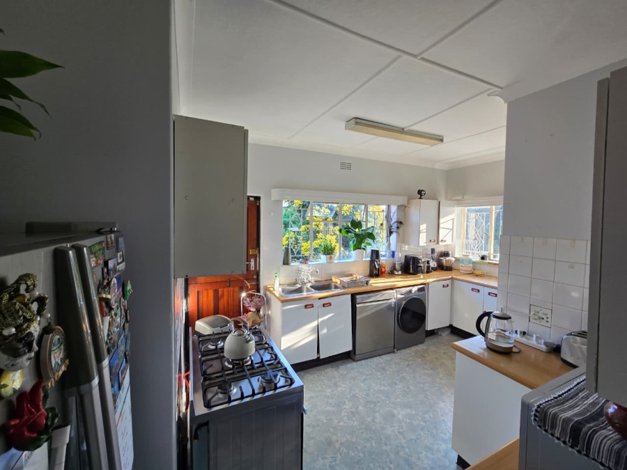 3 Bedroom Property for Sale in Linmeyer Gauteng