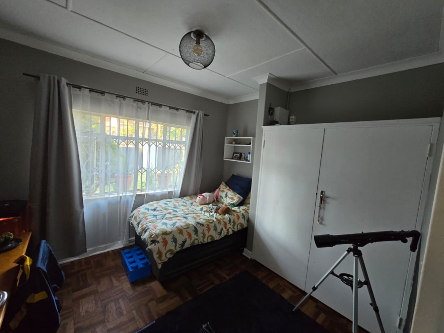 3 Bedroom Property for Sale in Linmeyer Gauteng