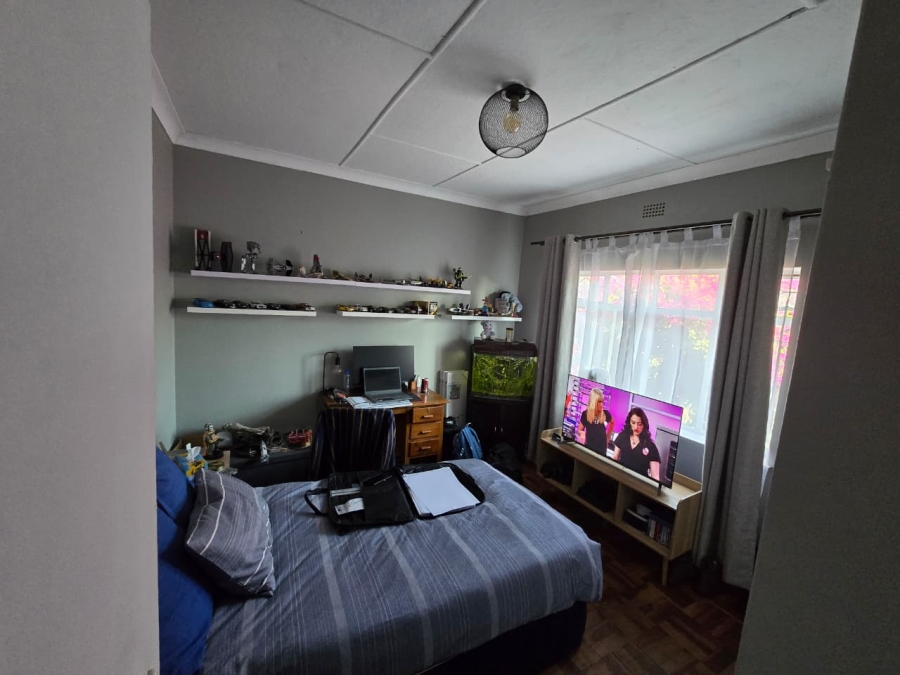 3 Bedroom Property for Sale in Linmeyer Gauteng