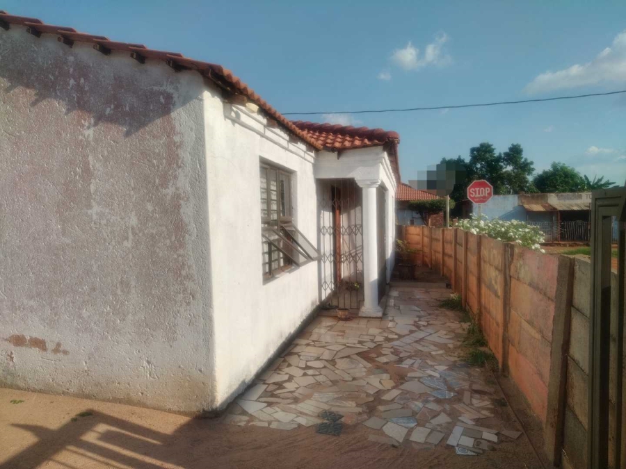 3 Bedroom Property for Sale in Soshanguve South Gauteng