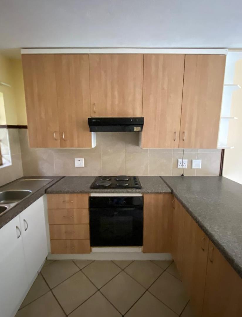 To Let 2 Bedroom Property for Rent in The Orchards Gauteng