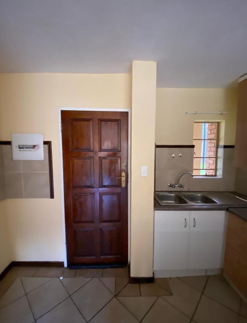 To Let 2 Bedroom Property for Rent in The Orchards Gauteng