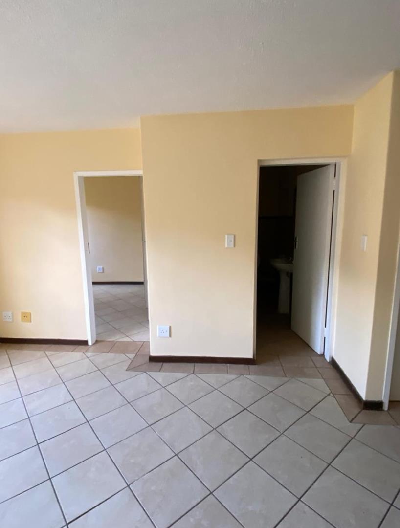 To Let 2 Bedroom Property for Rent in The Orchards Gauteng