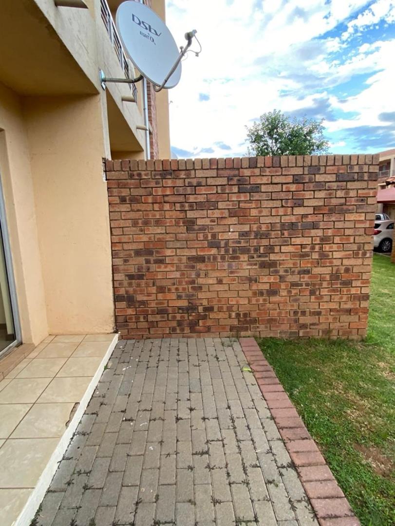 To Let 2 Bedroom Property for Rent in The Orchards Gauteng
