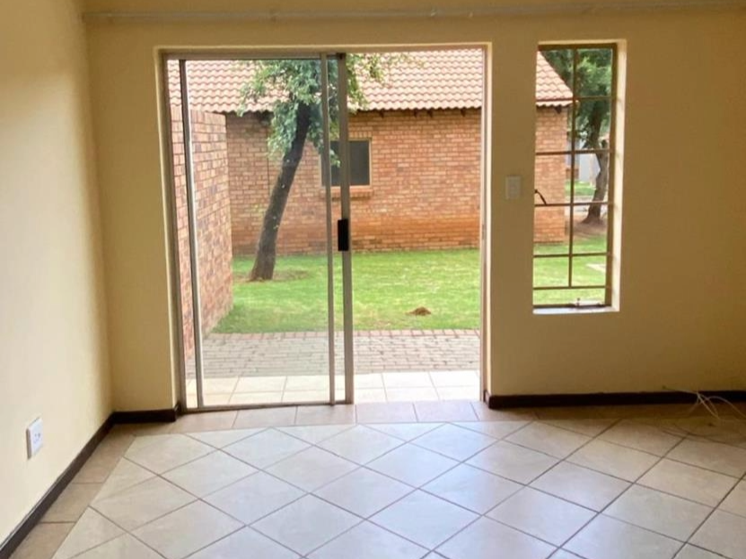To Let 2 Bedroom Property for Rent in The Orchards Gauteng
