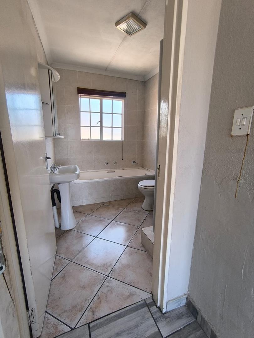 3 Bedroom Property for Sale in Elandspark Gauteng
