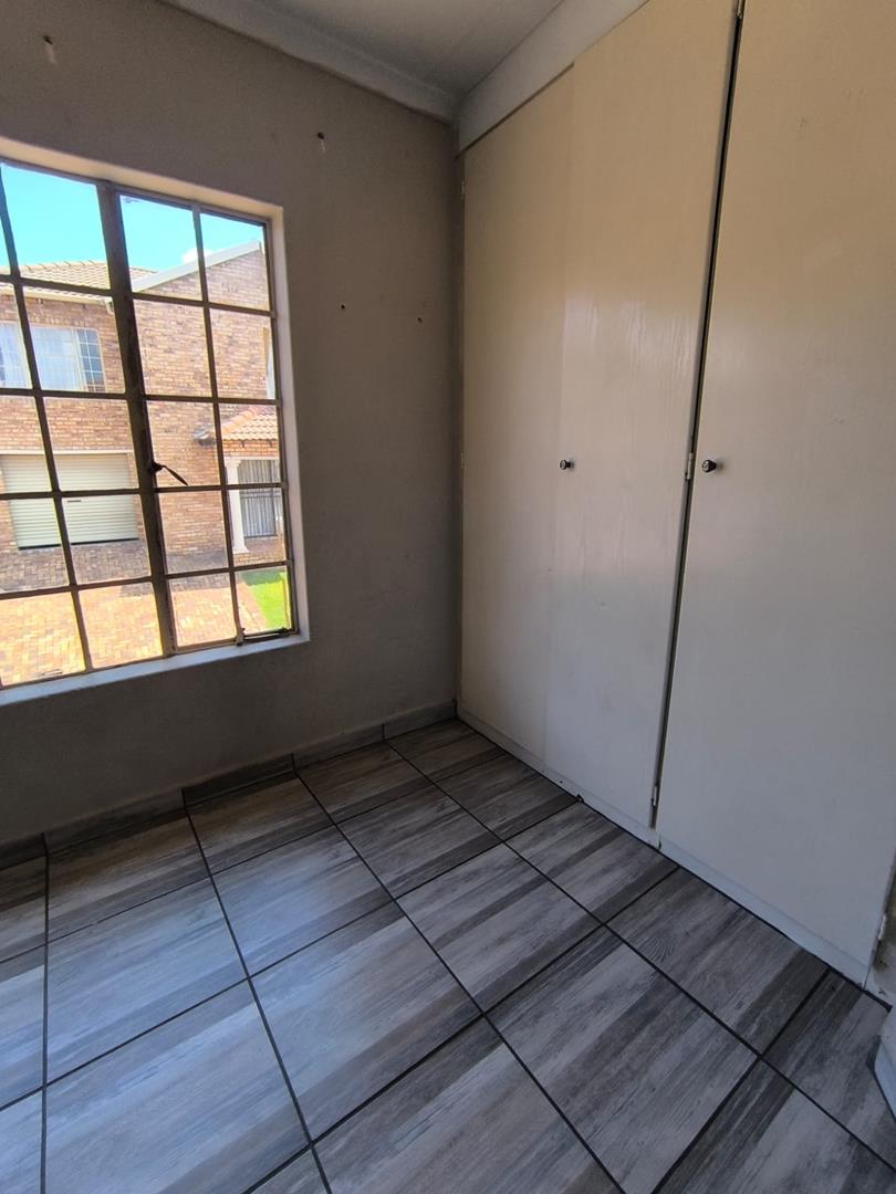 3 Bedroom Property for Sale in Elandspark Gauteng