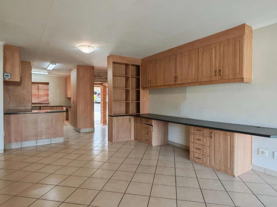 To Let 3 Bedroom Property for Rent in Hazeldean Gauteng