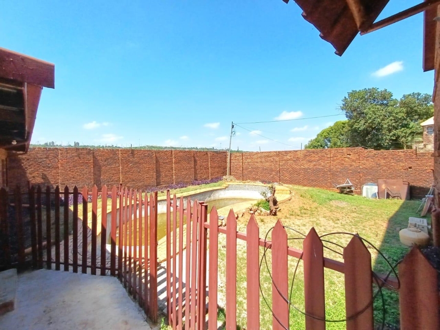 9 Bedroom Property for Sale in Laudium Ext 3 Gauteng