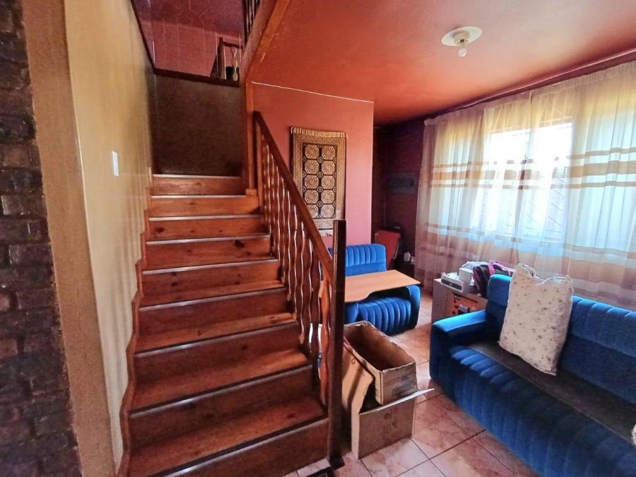 9 Bedroom Property for Sale in Laudium Ext 3 Gauteng