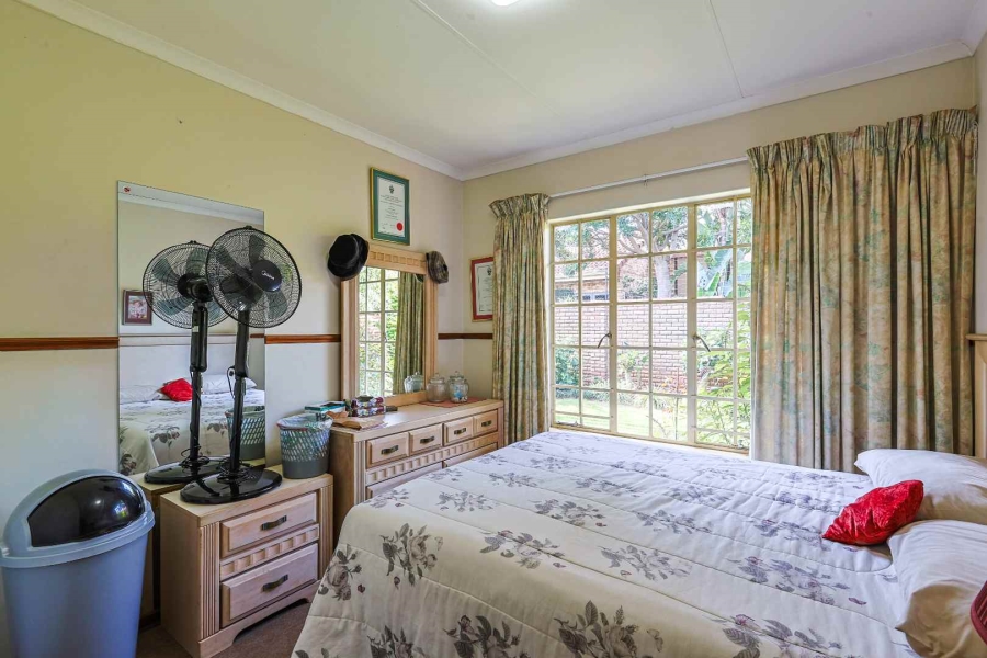 4 Bedroom Property for Sale in Faerie Glen Gauteng