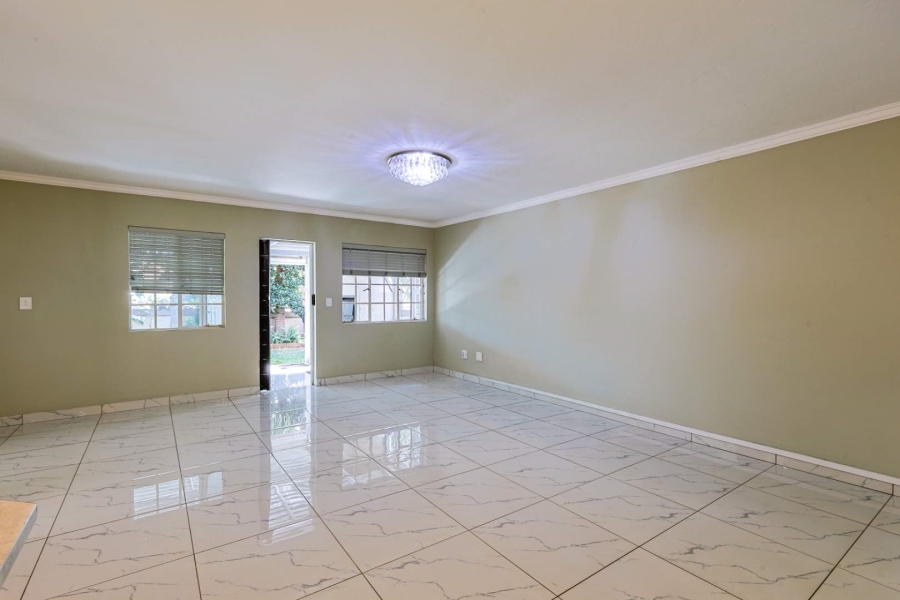 3 Bedroom Property for Sale in Equestria Gauteng