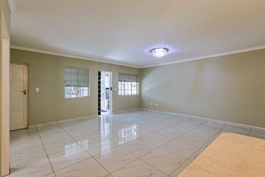 3 Bedroom Property for Sale in Equestria Gauteng