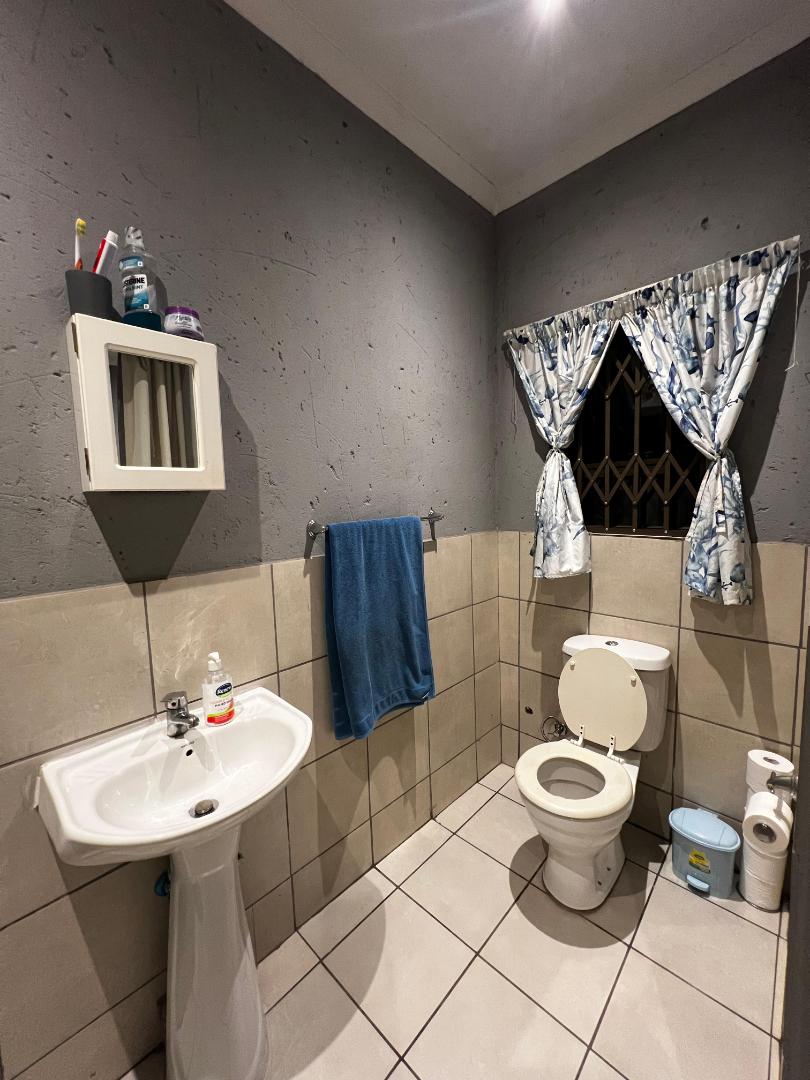 To Let 1 Bedroom Property for Rent in Ferndale Gauteng