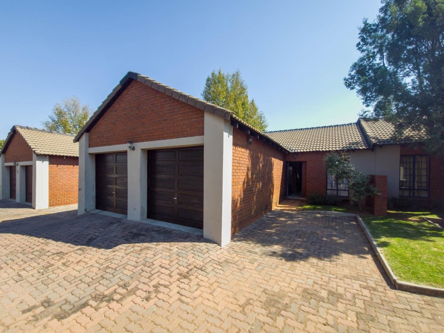 To Let 2 Bedroom Property for Rent in Mooikloof Gauteng