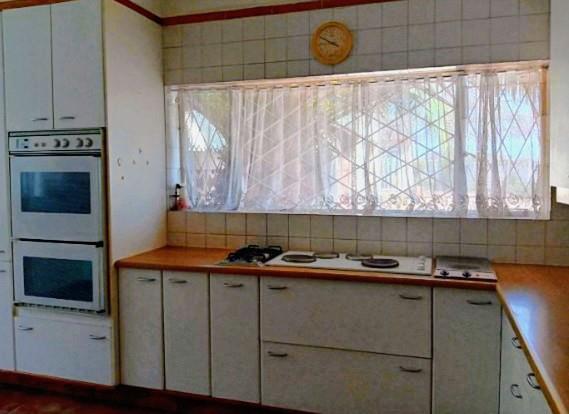 To Let 4 Bedroom Property for Rent in Lombardy East Gauteng