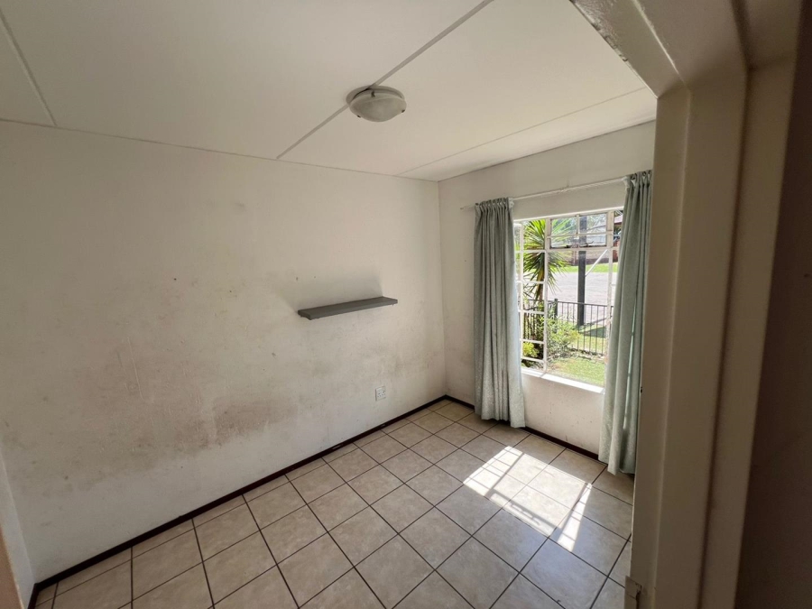 To Let 2 Bedroom Property for Rent in Comet Gauteng