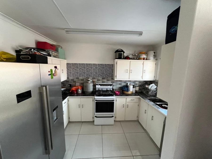 To Let 2 Bedroom Property for Rent in The Reeds Gauteng