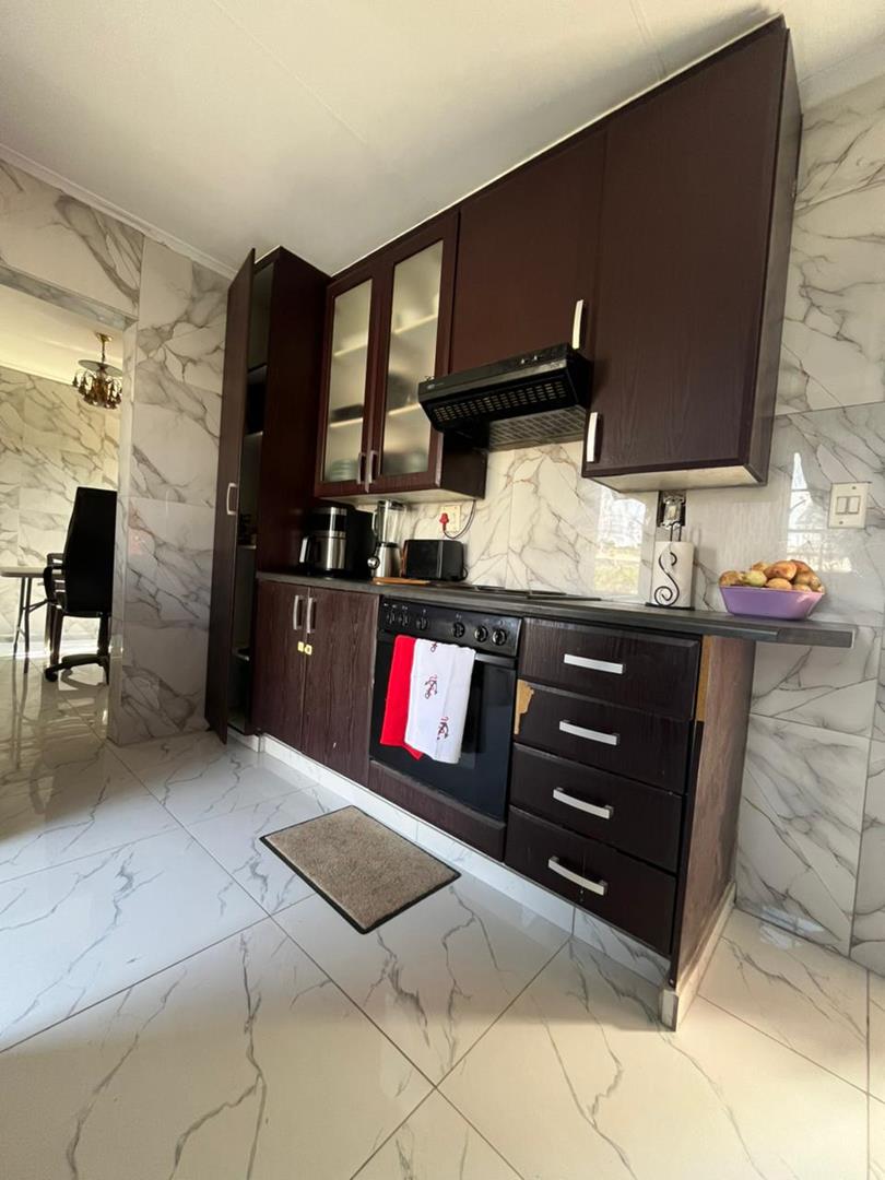 To Let 3 Bedroom Property for Rent in The Reeds Gauteng