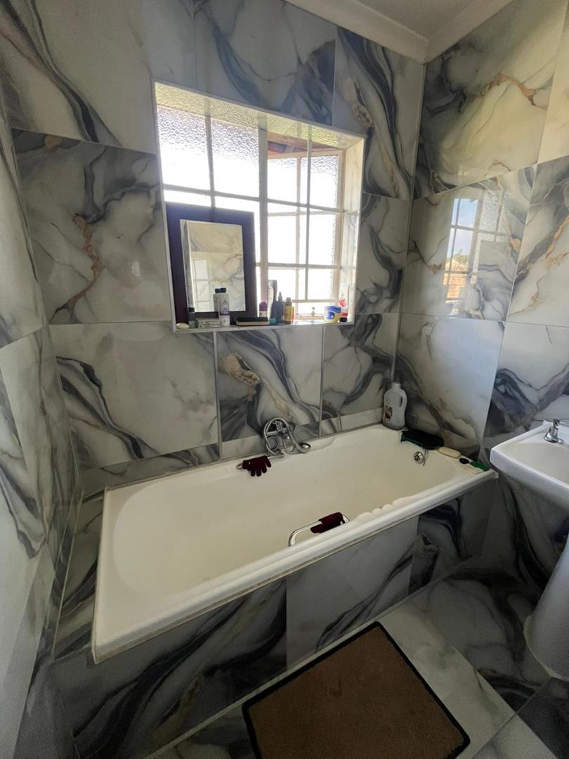 To Let 3 Bedroom Property for Rent in The Reeds Gauteng