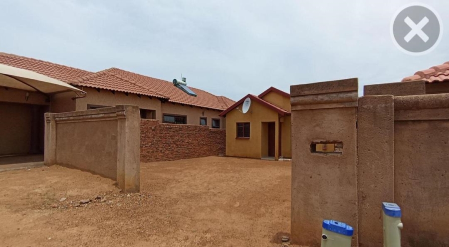 2 Bedroom Property for Sale in Soshanguve East Gauteng