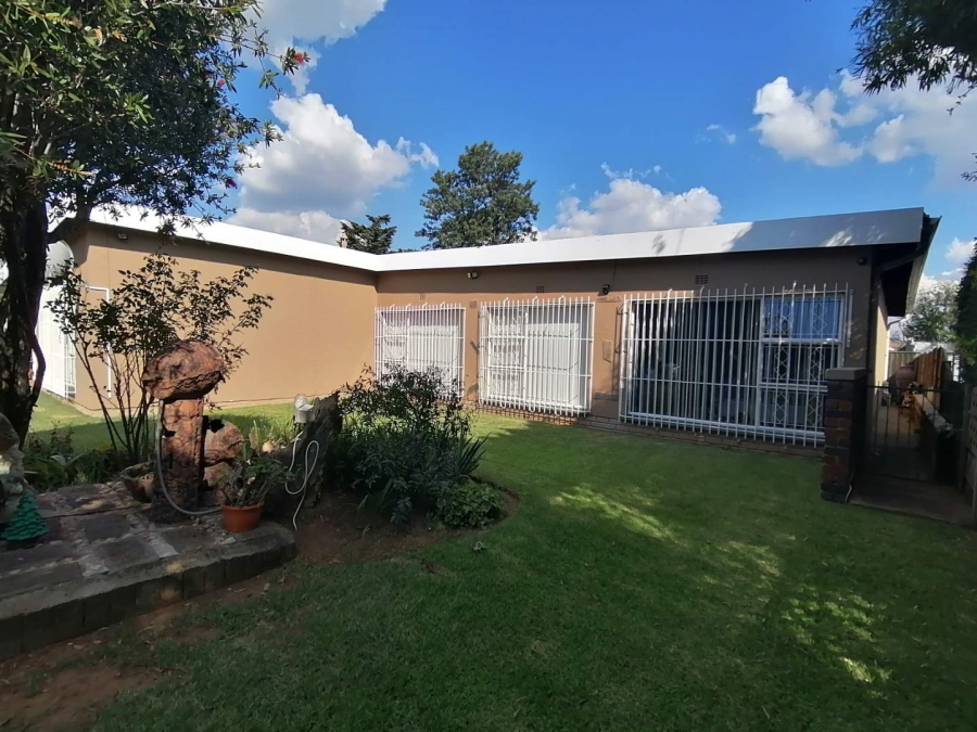 3 Bedroom Property for Sale in Parkrand Gauteng
