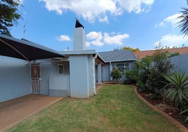 3 Bedroom Property for Sale in Hennopspark Gauteng