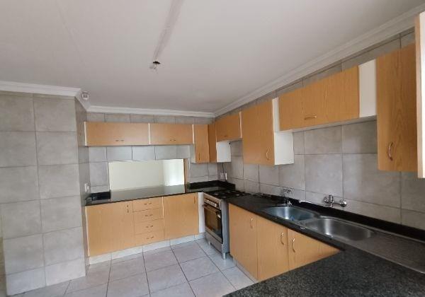 3 Bedroom Property for Sale in Hennopspark Gauteng
