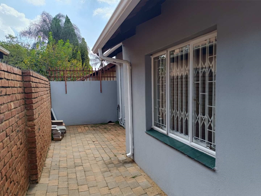 3 Bedroom Property for Sale in Hennopspark Gauteng