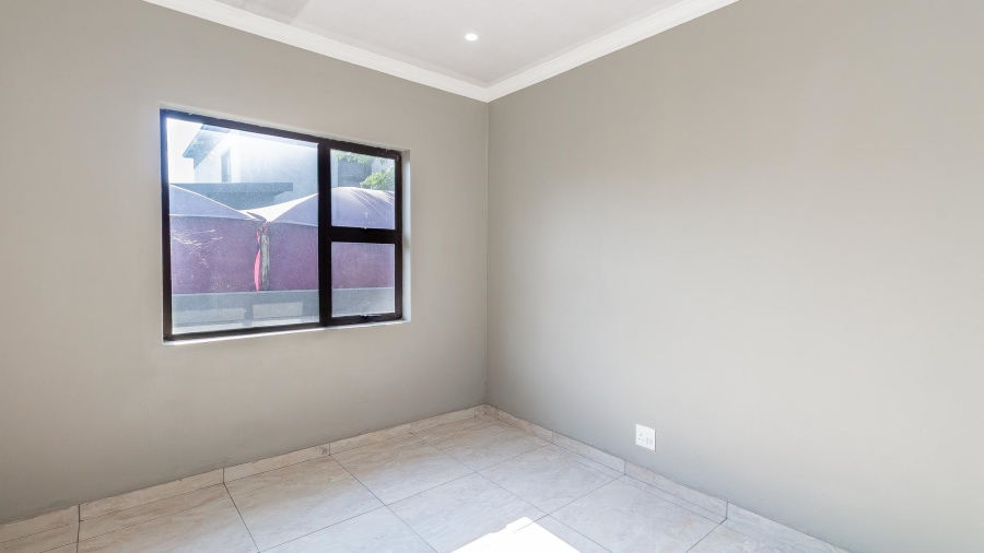 4 Bedroom Property for Sale in Zambezi Manor Lifestyle Estate Gauteng