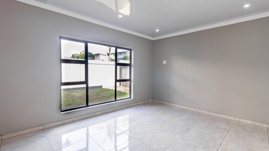 4 Bedroom Property for Sale in Zambezi Manor Lifestyle Estate Gauteng