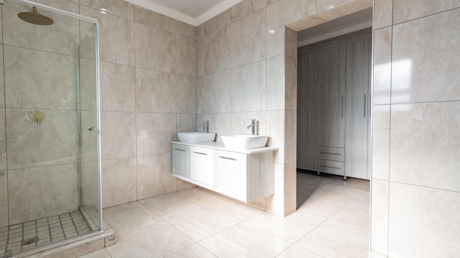 4 Bedroom Property for Sale in Zambezi Manor Lifestyle Estate Gauteng