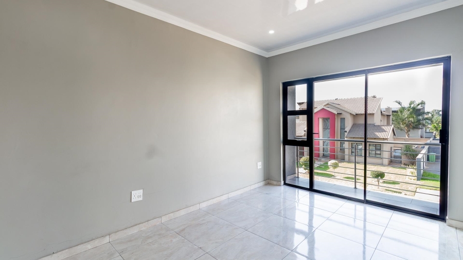 4 Bedroom Property for Sale in Zambezi Manor Lifestyle Estate Gauteng