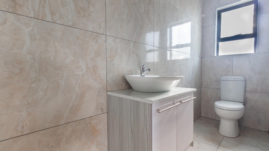 4 Bedroom Property for Sale in Zambezi Manor Lifestyle Estate Gauteng