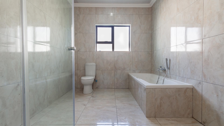 4 Bedroom Property for Sale in Zambezi Manor Lifestyle Estate Gauteng