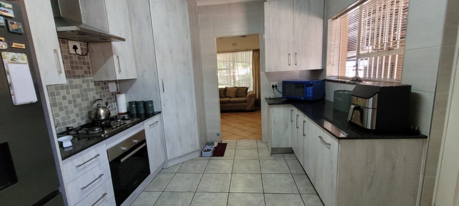 3 Bedroom Property for Sale in Randhart Gauteng