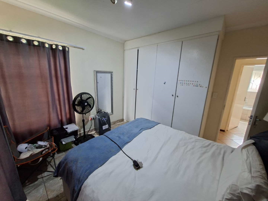 To Let 2 Bedroom Property for Rent in Roodepoort Gauteng