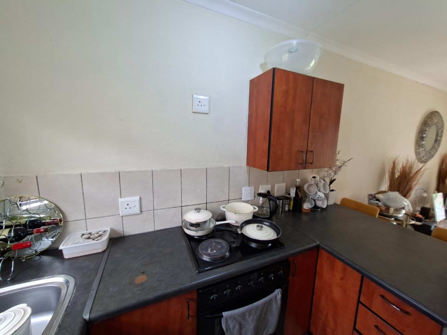 To Let 2 Bedroom Property for Rent in Roodepoort Gauteng