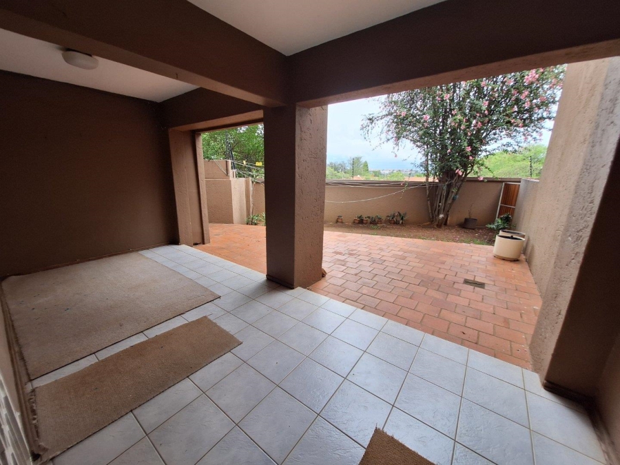To Let 3 Bedroom Property for Rent in Fourways Gauteng