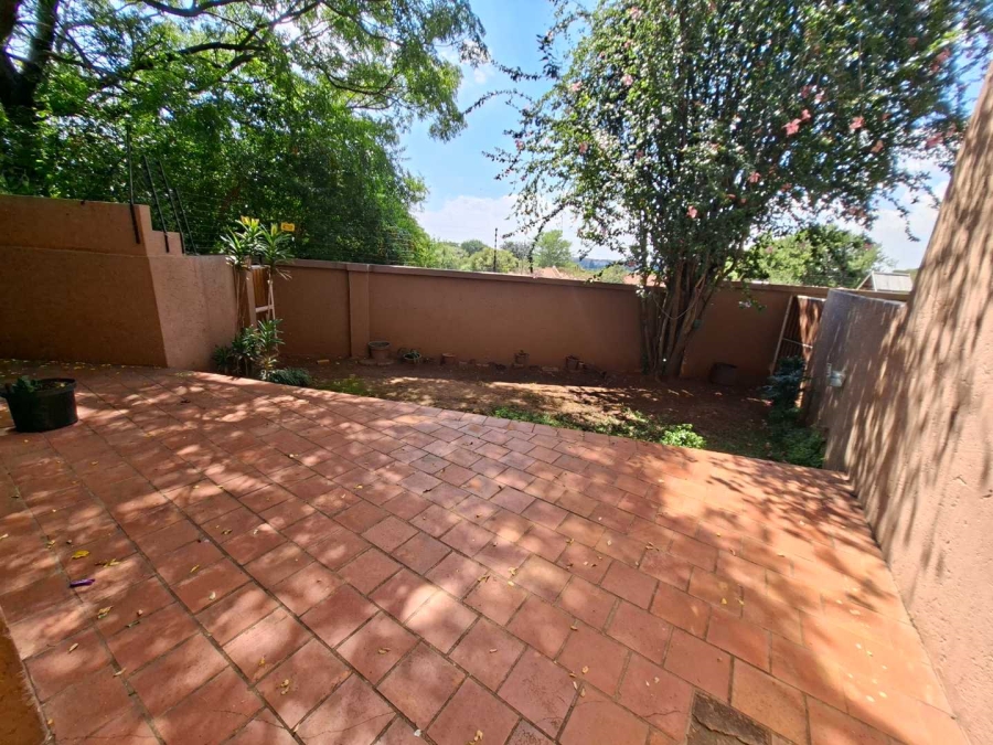 To Let 3 Bedroom Property for Rent in Fourways Gauteng