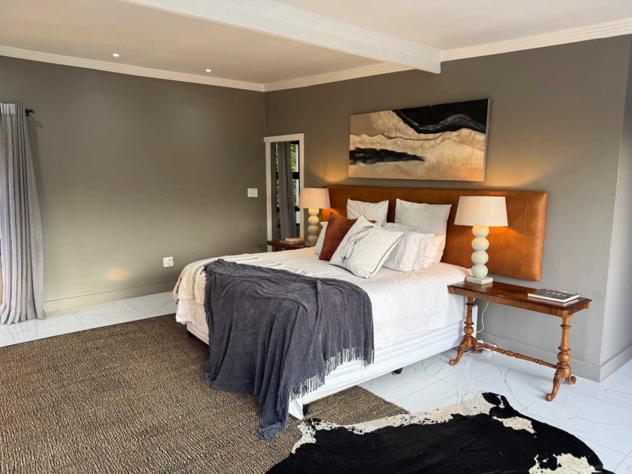 5 Bedroom Property for Sale in Waverley Gauteng