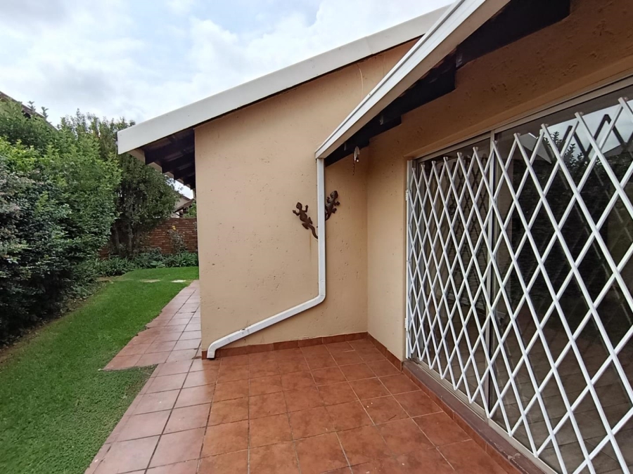 To Let 2 Bedroom Property for Rent in Pomona Gauteng