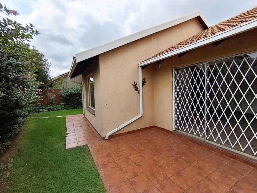 To Let 2 Bedroom Property for Rent in Pomona Gauteng
